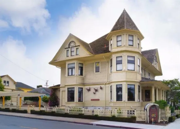 Pacific Grove Inn