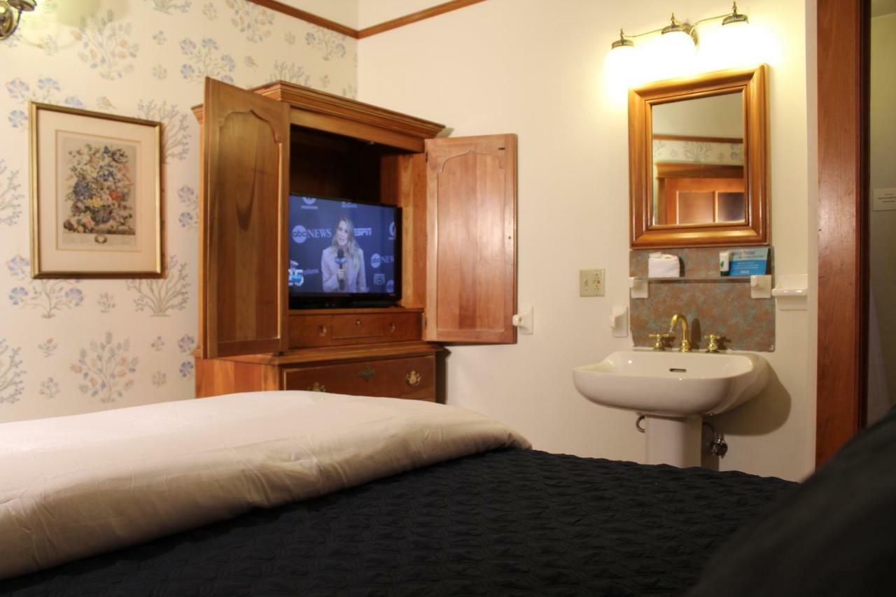 Pacific Grove Inn Gasthof 3*