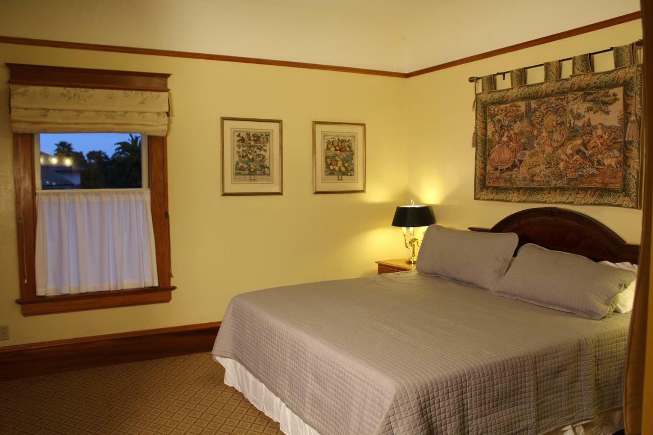 Gasthof Pacific Grove Inn 3*