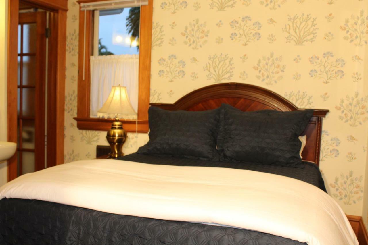 Pacific Grove Inn Gasthof 3*