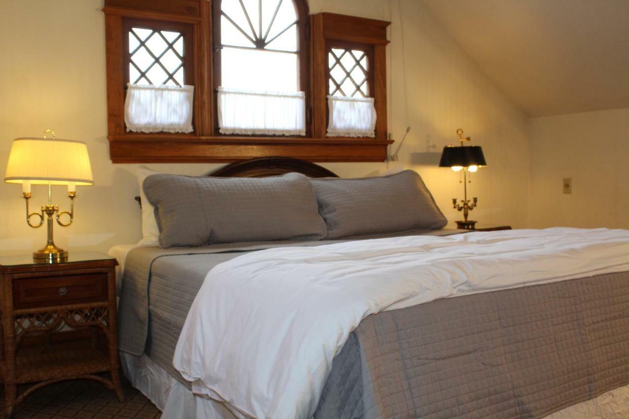 Pacific Grove Inn 3*
