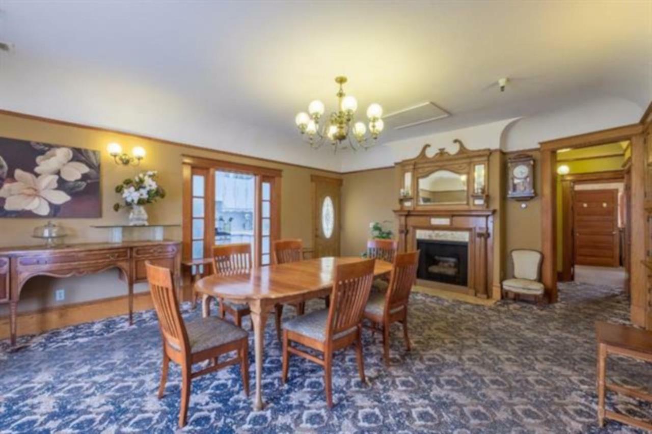 Gasthof Pacific Grove Inn